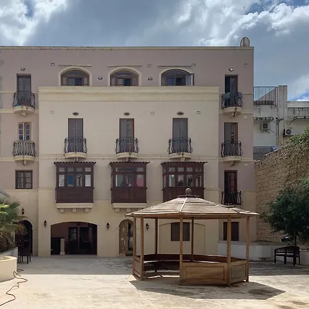 Martina's 3 Bedroom Διαμέρισμα *